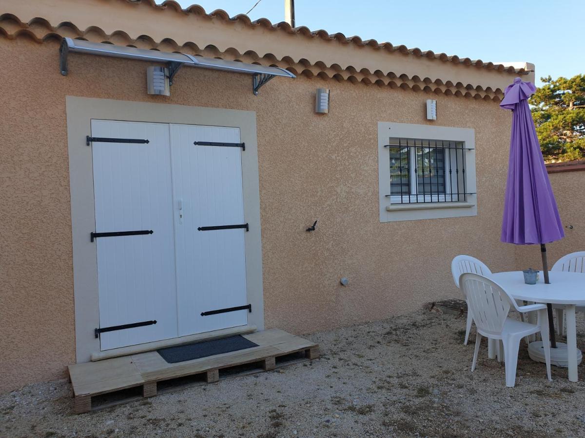 Petite Maison Meublee Entre Avignon Et Carpentras Morieres-les-Avignon Exterior foto